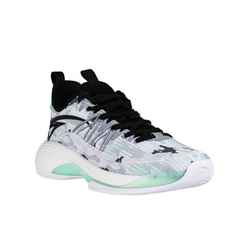 BASKETBALL SHOES