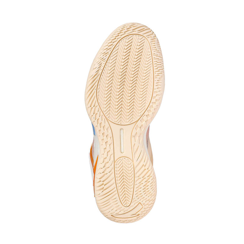 BASKETBALL SHOES