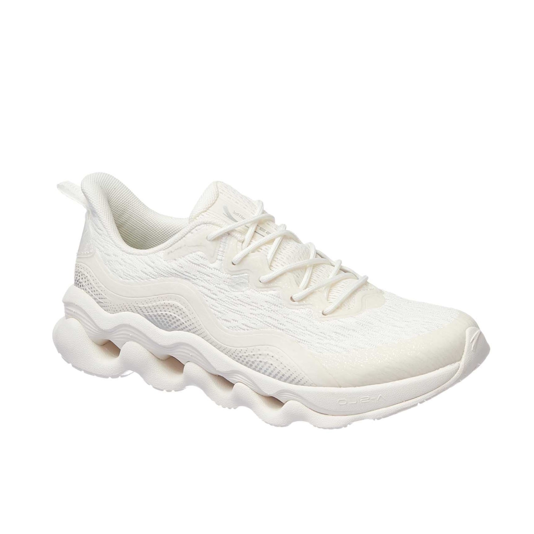 RUNNING SHOES