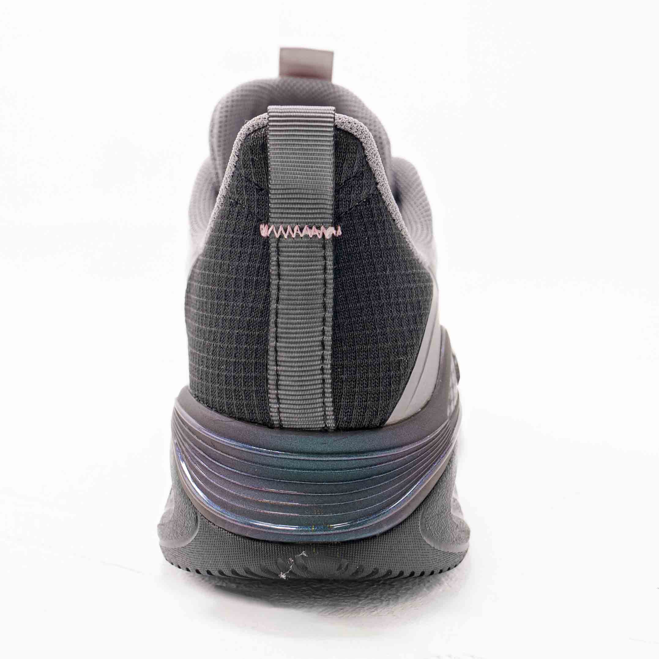 RUNNING SHOES