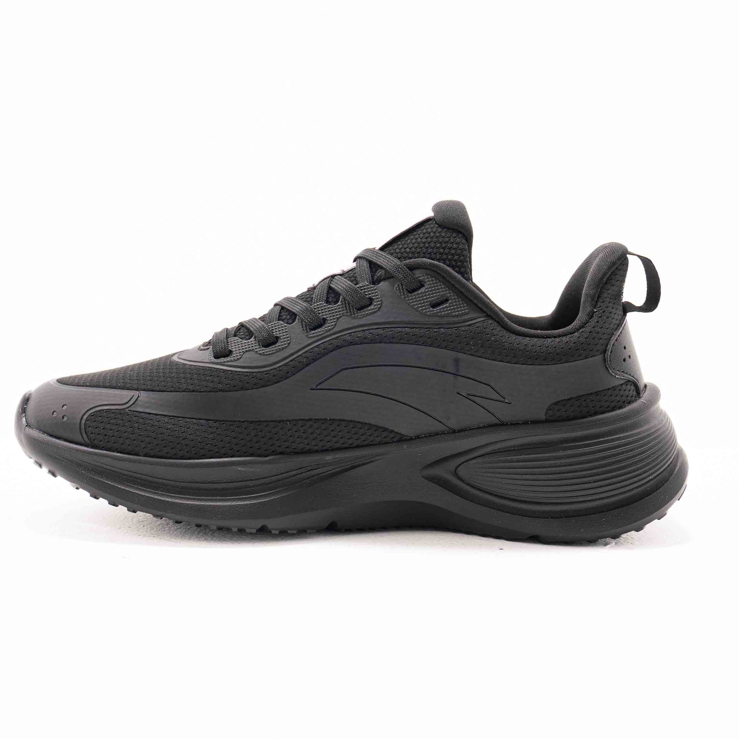 RUNNING SHOES