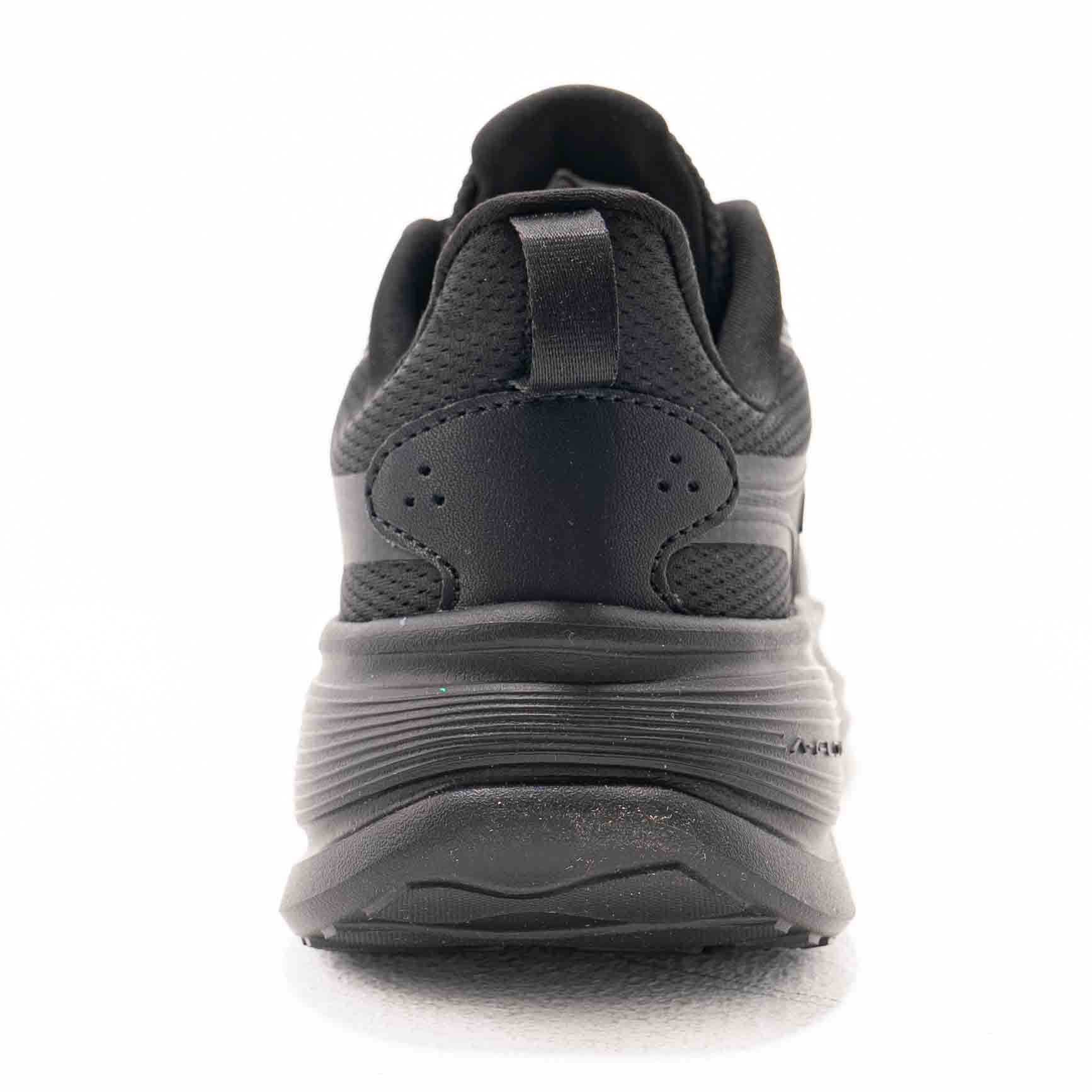 RUNNING SHOES