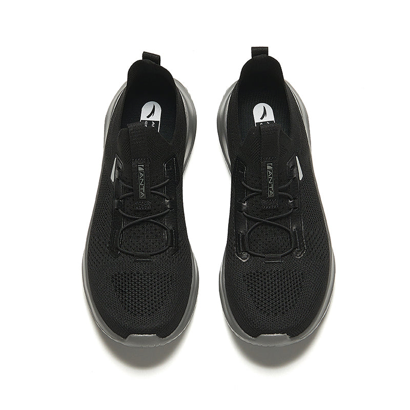 CROSS-TRAINING SHOES