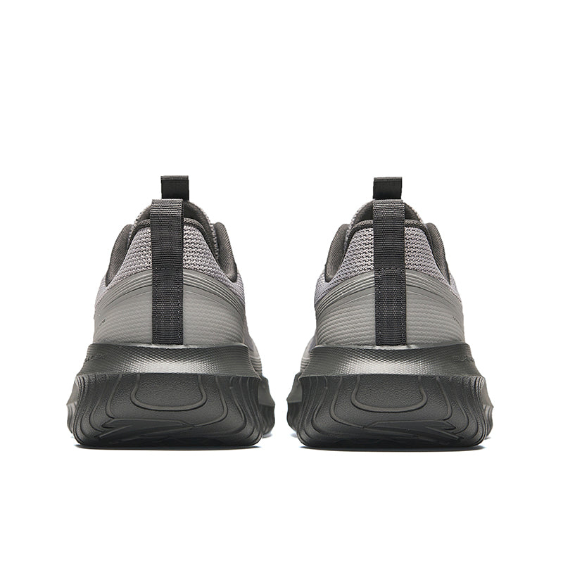 CROSS-TRAINING SHOES