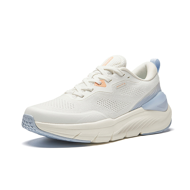 CROSS-TRAINING SHOES