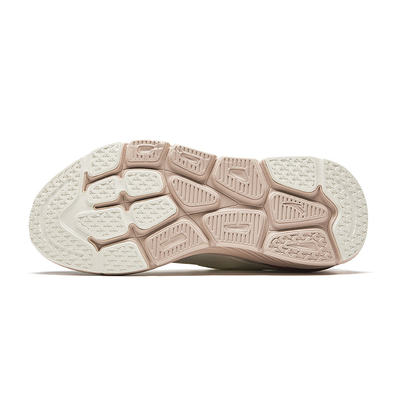 CROSS-TRAINING SHOES