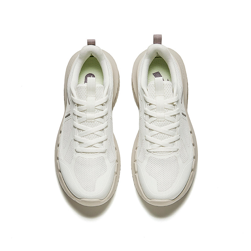 CROSS-TRAINING SHOES