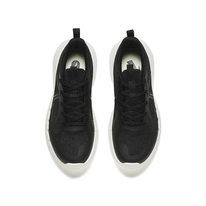 CROSS-TRAINING SHOES