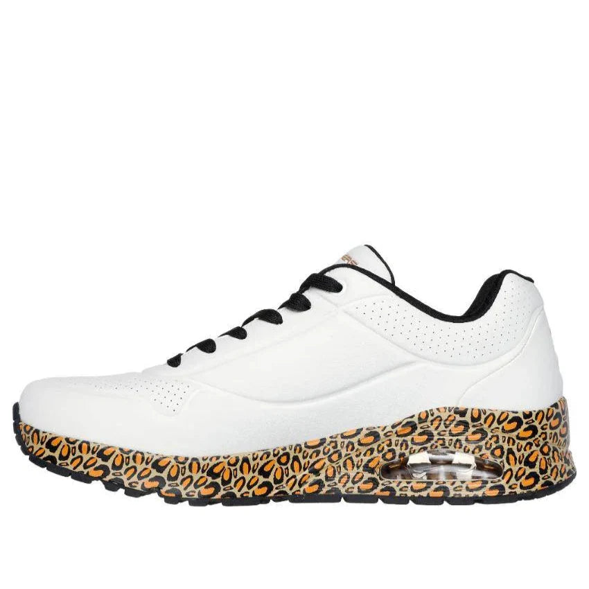 SNOOP DOGG: UNO - DR. BOMBAY