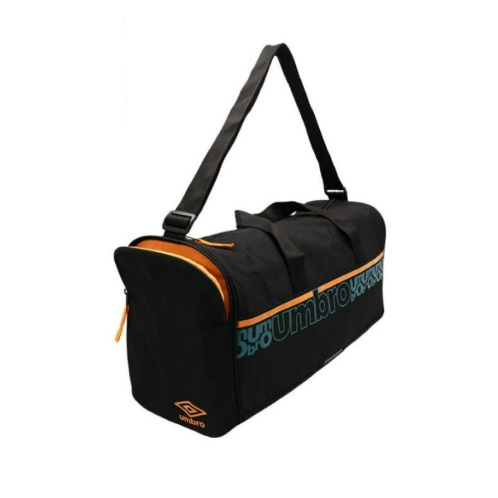UMBRO SPIRITO LOCKER HOLDALL