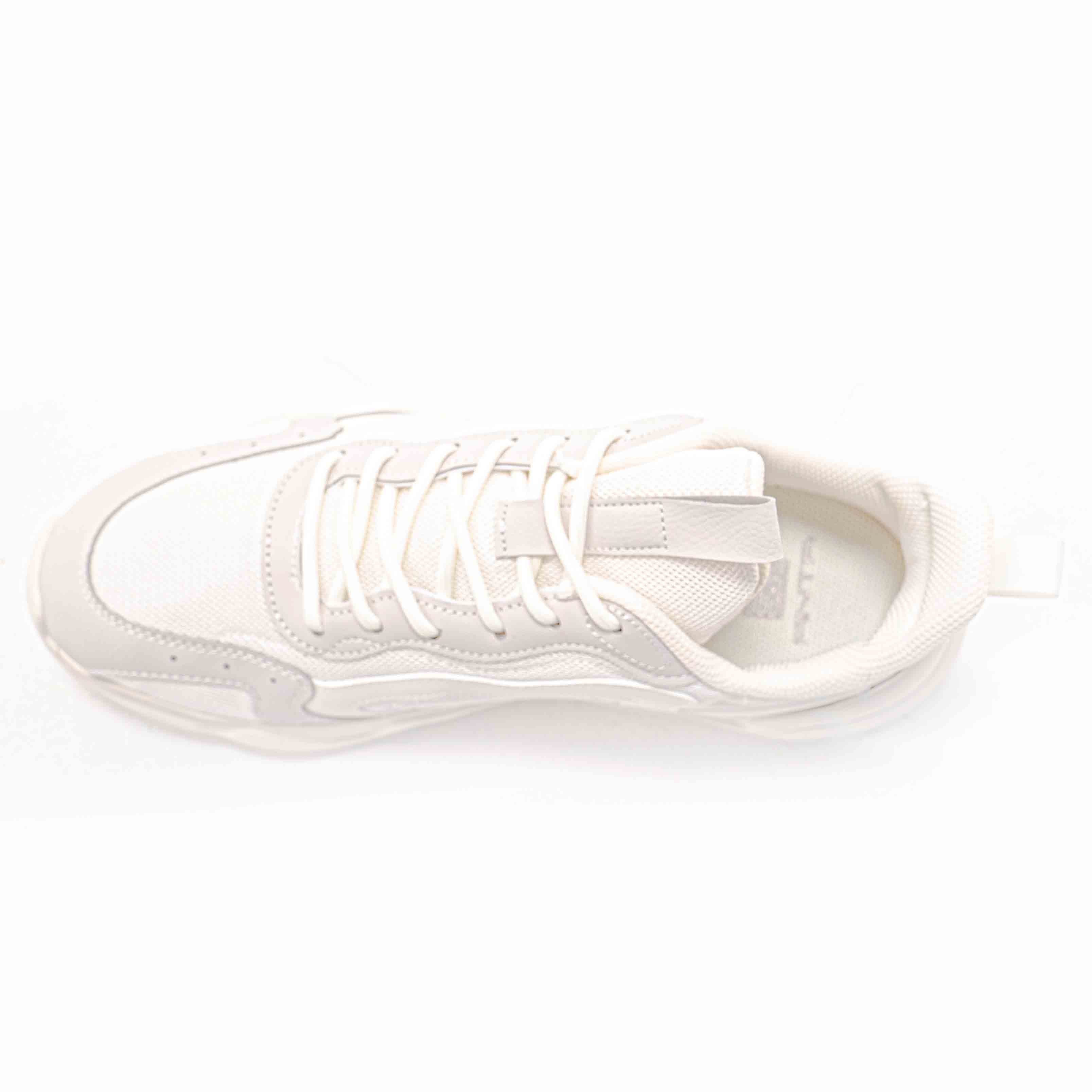 CASUAL SHOES