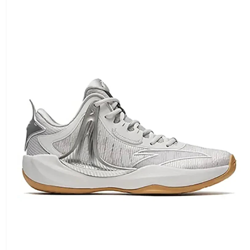 BASKETBALL SHOES