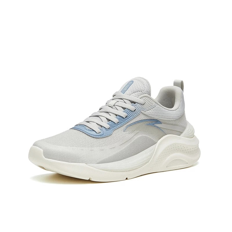 CROSS-TRAINING SHOES