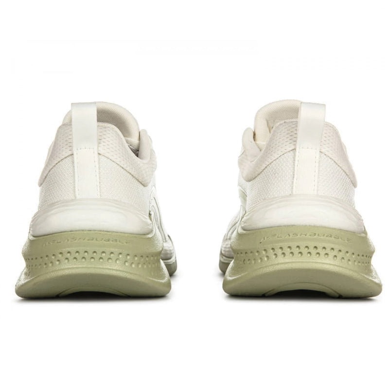 CROSS-TRAINING SHOES