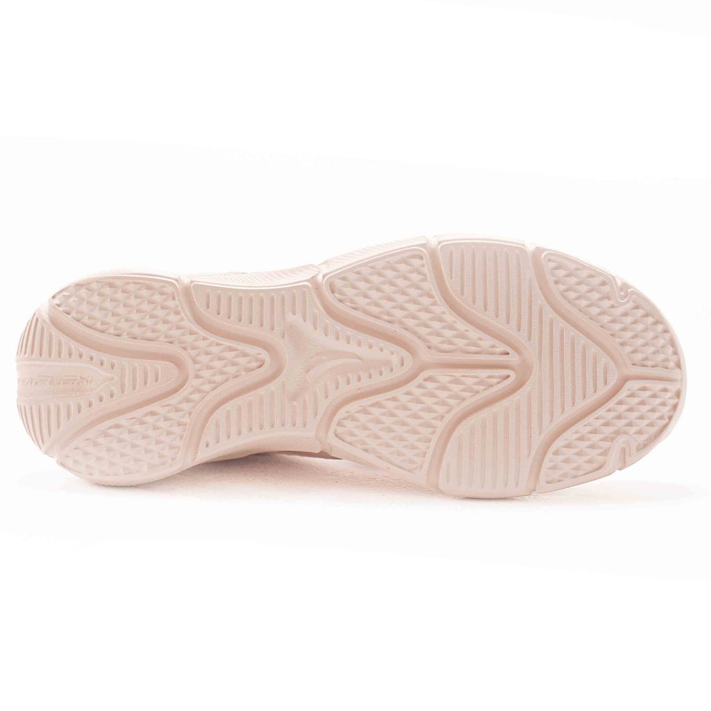 CROSS-TRAINING SHOES