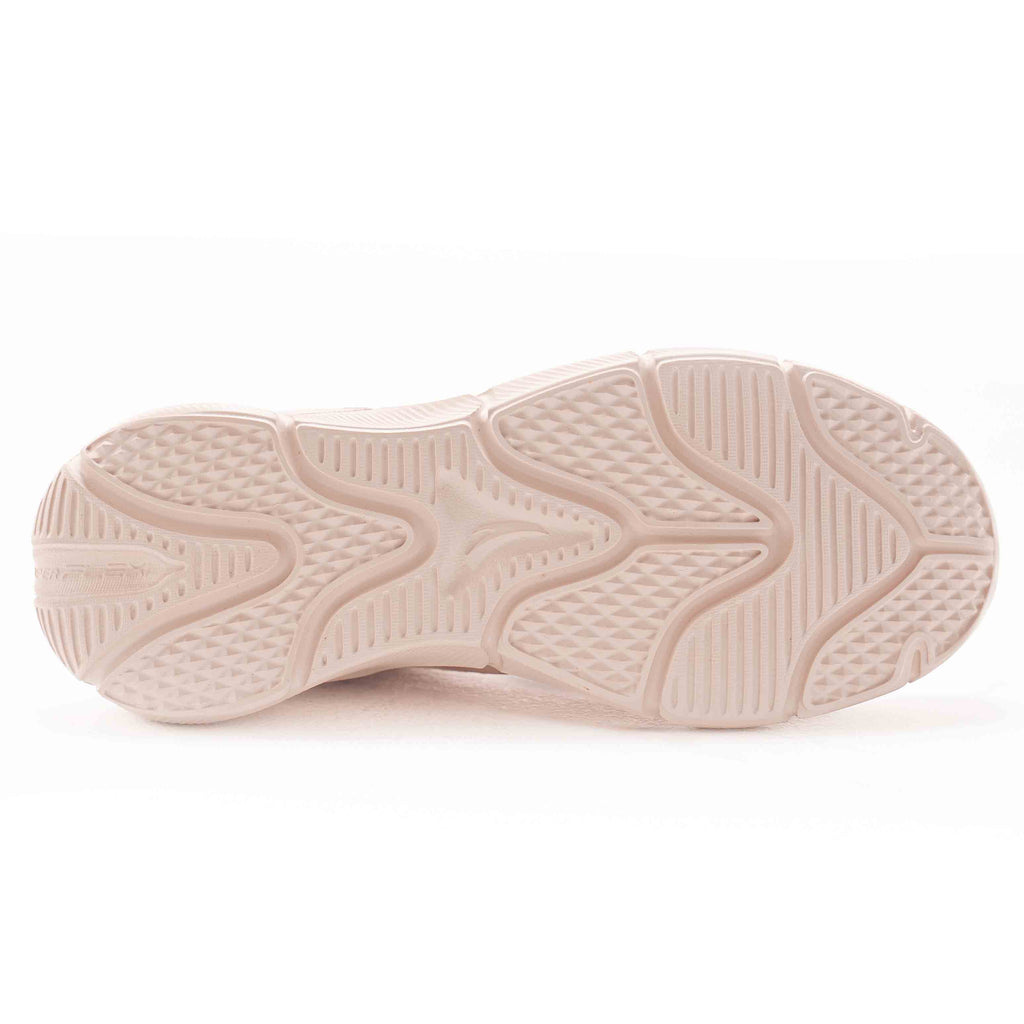 CROSS-TRAINING SHOES