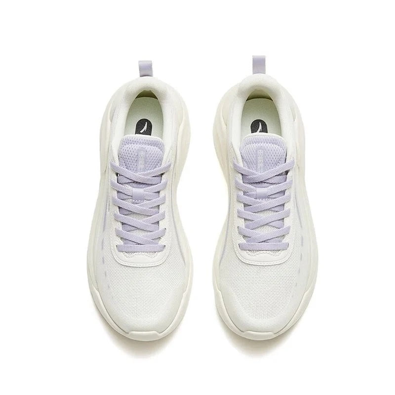 CROSS-TRAINING SHOES