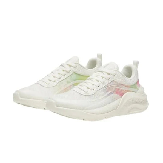 CROSS-TRAINING SHOES